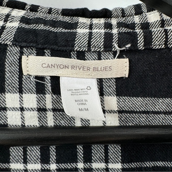 Canyon River Blues Black and White Women’s Flannel Size Medium - Picture 4 of 5